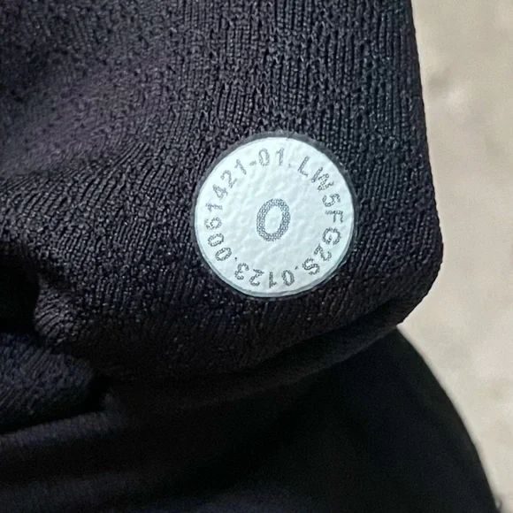 Lululemon “Like New” Groove Black Flare Pant Sz 0 - Picture 7 of 13